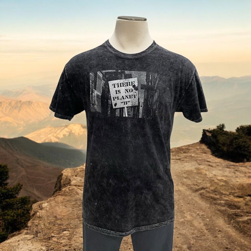Fifth Sun "There Is No Planet‎ B" Graphic T M Black Washed, Environmental Casual